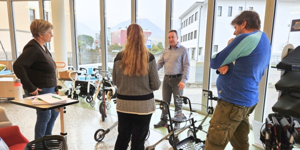 Lehrgang „Alltagsbegleitung“ zu Besuch bei Ladurner Hospitalia