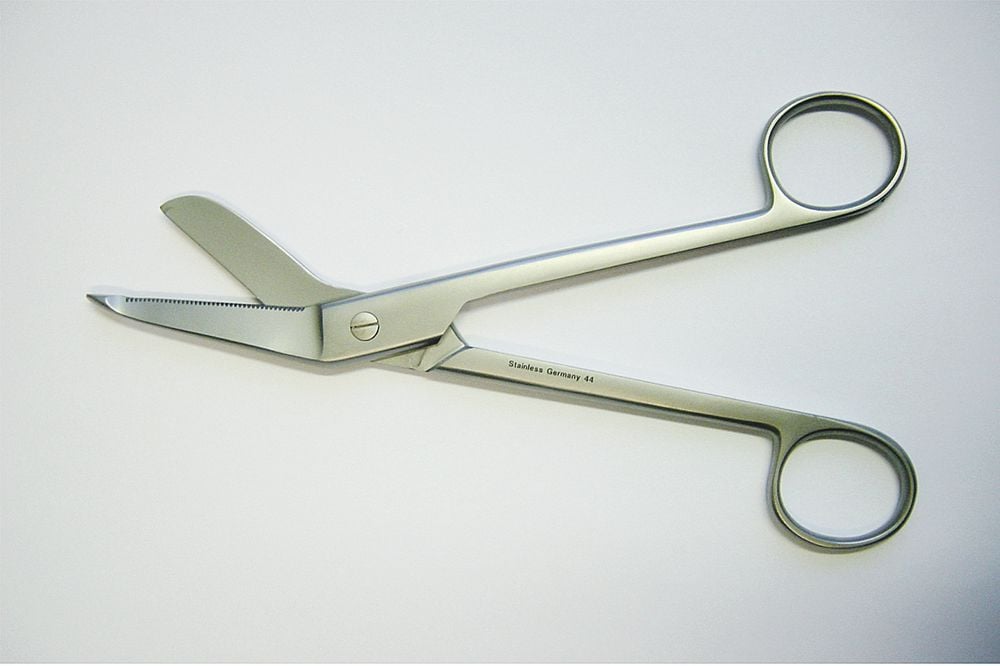 Synthetic Cast Cutter